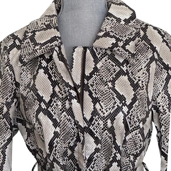 NWT Choosy Elizabeth Faux Snakeskin Coat Belted Women's Sizes M - Picture 6 of 12